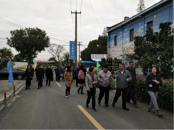 青浦應(yīng)急局、青浦聯(lián)通和磊諾公司“共建美麗鄉(xiāng)村、打造和諧家園”聯(lián)建活動舉辦(圖2)